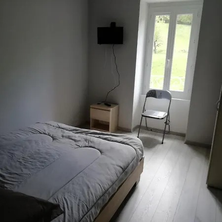 Dom wakacyjny Maison A La Campagne Au Coeur Du Cantal Dept 15 Marmanhac