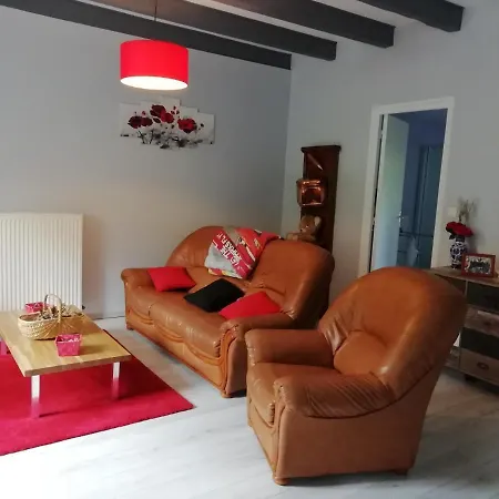 Maison A La Campagne Au Coeur Du Cantal Dept 15 Ferienhaus *